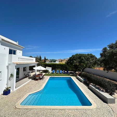 Dad'S Villa Lagos Eksteriør billede