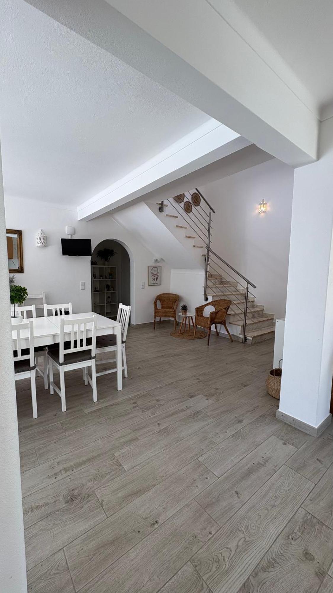 Dad'S Villa Lagos Eksteriør billede